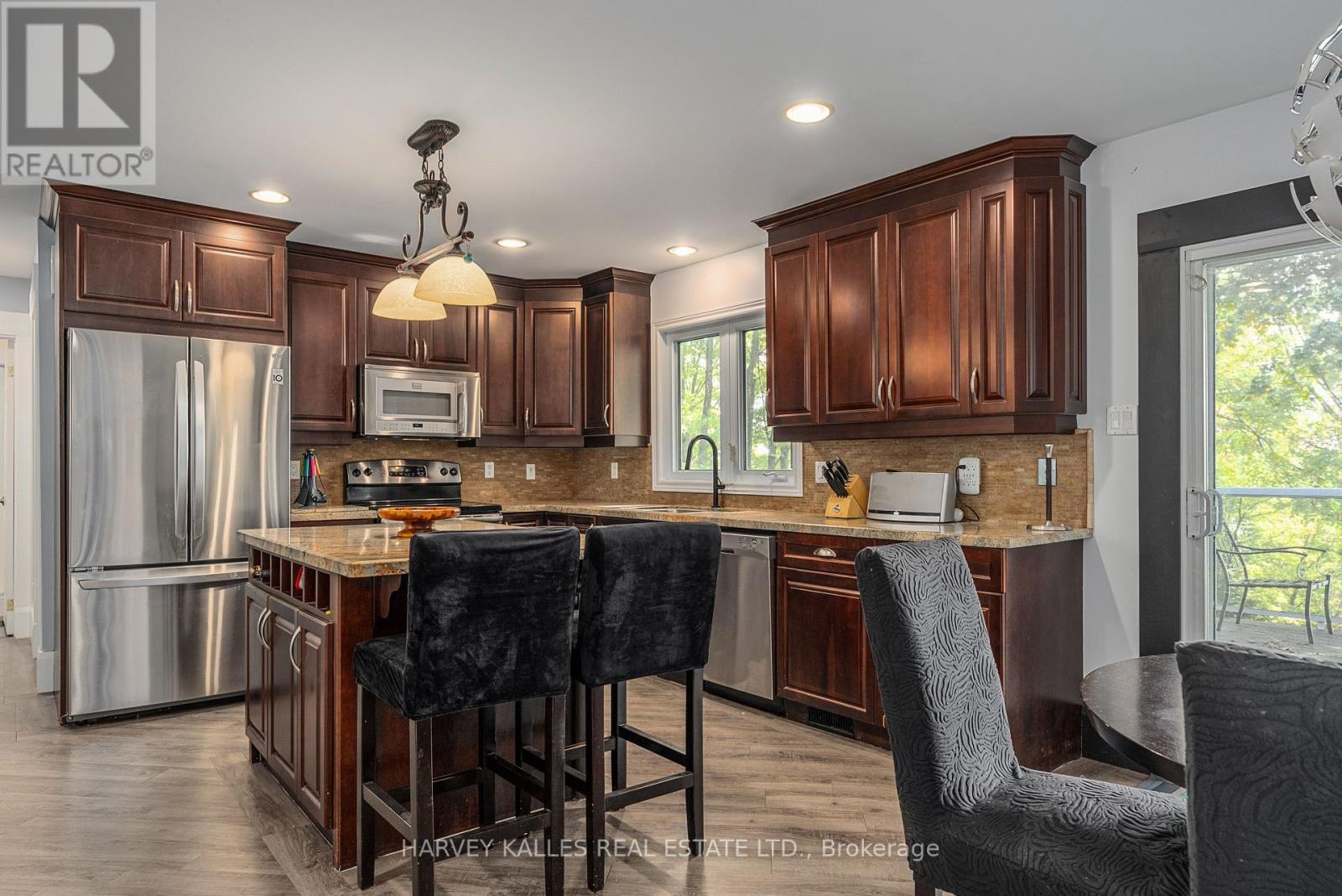 5 Trafalgar Drive, Oro-Medonte, Ontario  L0L 2L0 - Photo 18 - S9359922