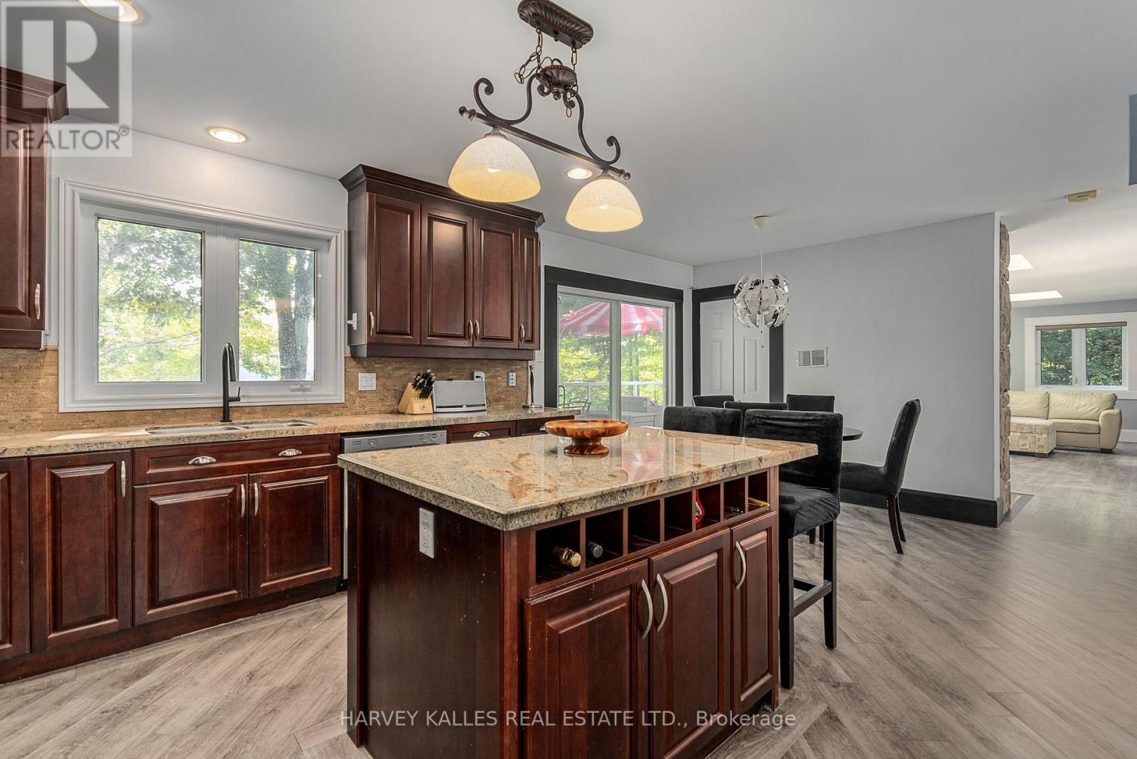 5 Trafalgar Drive, Oro-Medonte, Ontario  L0L 2L0 - Photo 20 - S9359922