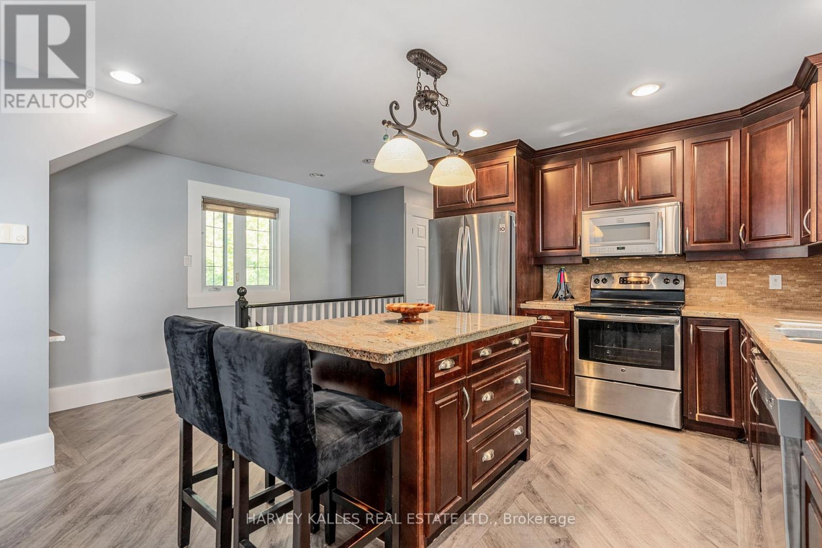 5 Trafalgar Drive, Oro-Medonte, Ontario  L0L 2L0 - Photo 21 - S9359922