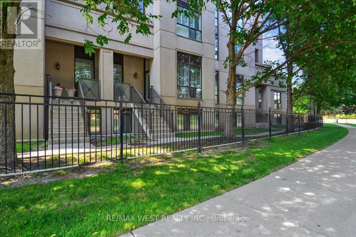Property at TH#111 - 220 FORUM DRIVE image 3