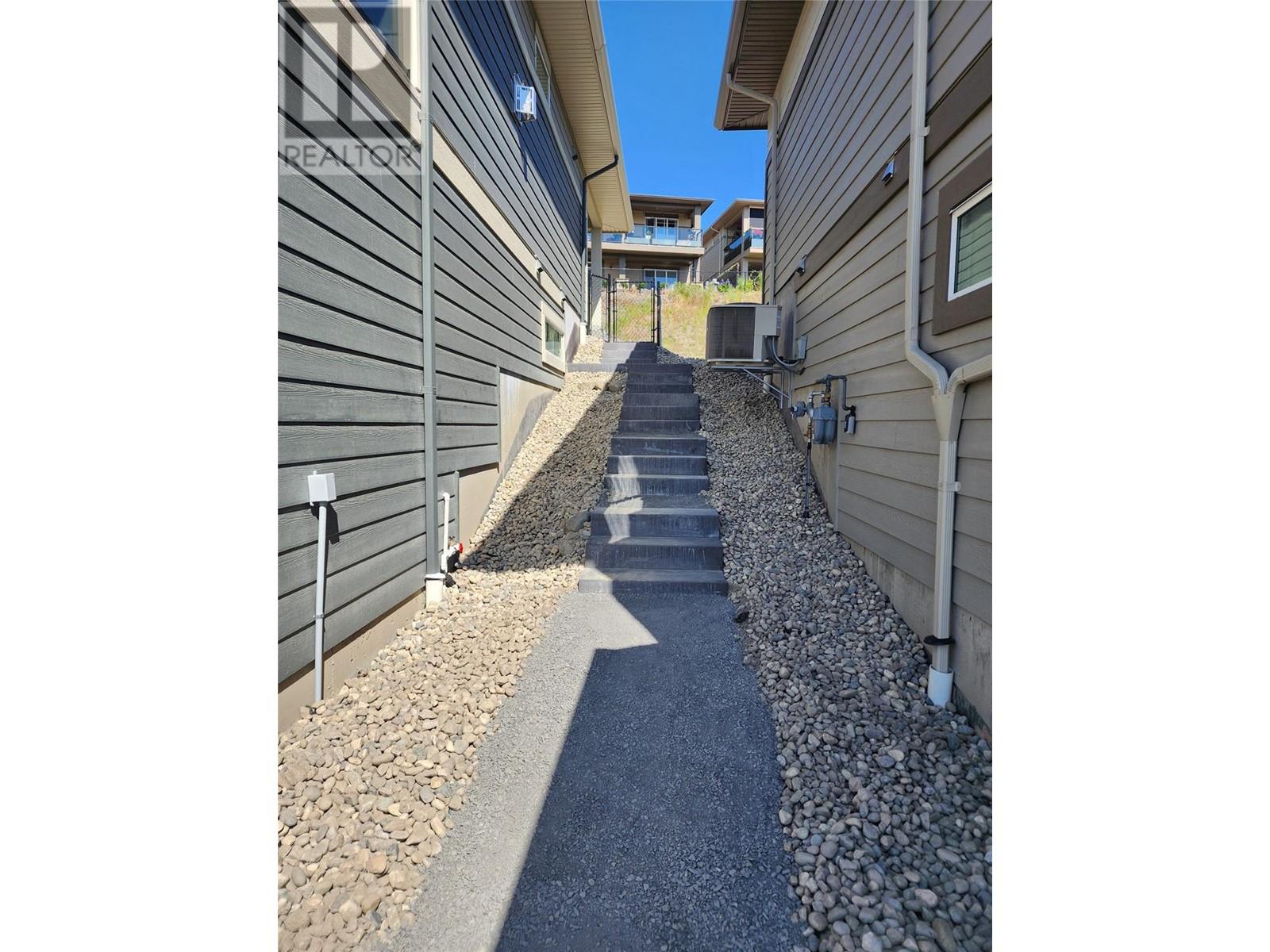 1575 Summer Crescent, Kelowna, British Columbia  V1P 1T8 - Photo 28 - 10322062