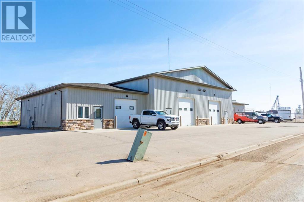 5306 51 Avenue, Stettler, Alberta  T0C 2L0 - Photo 4 - A2131824