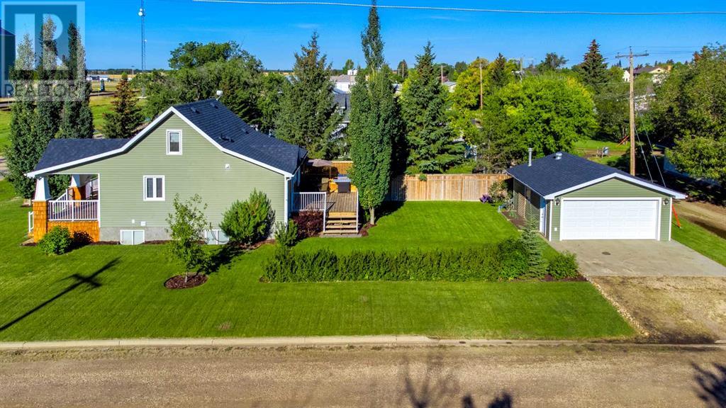 607 Railway Avenue, Bawlf, Alberta  T0B 0J0 - Photo 6 - A2166247