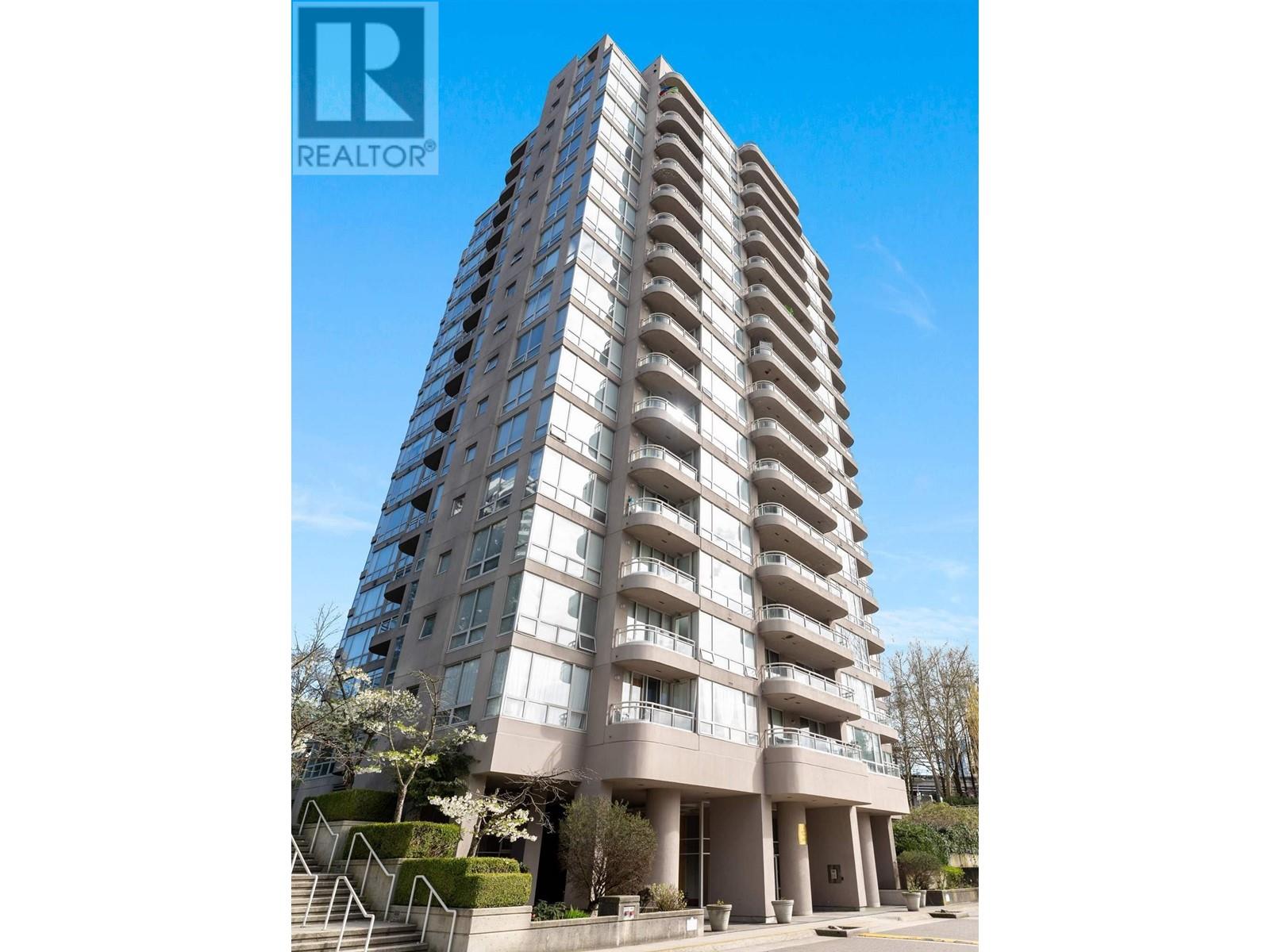 706 9623 MANCHESTER DRIVE, burnaby, British Columbia