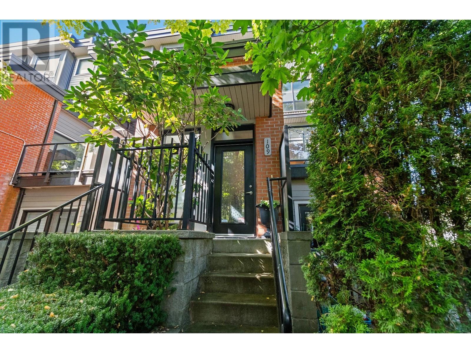 109 1855 STAINSBURY AVENUE, Vancouver, British Columbia