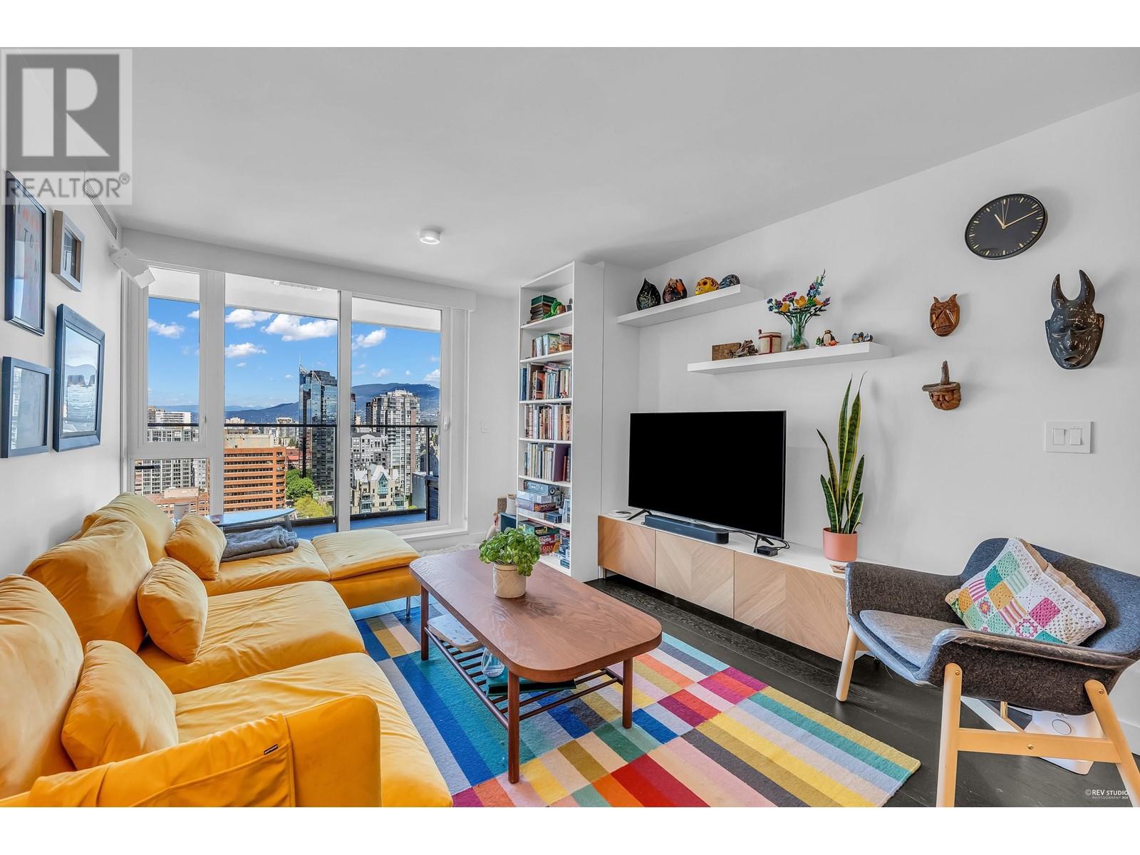 Property at 2807 1111 RICHARDS STREET image 2
