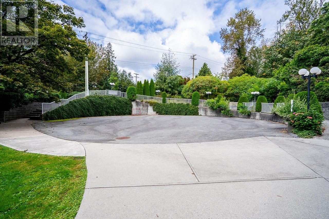 Listing Picture 27 of 27 : 103 1955 WOODWAY PLACE, Burnaby / 本拿比 - 魯藝地產 Yvonne Lu Group - MLS Medallion Club Member