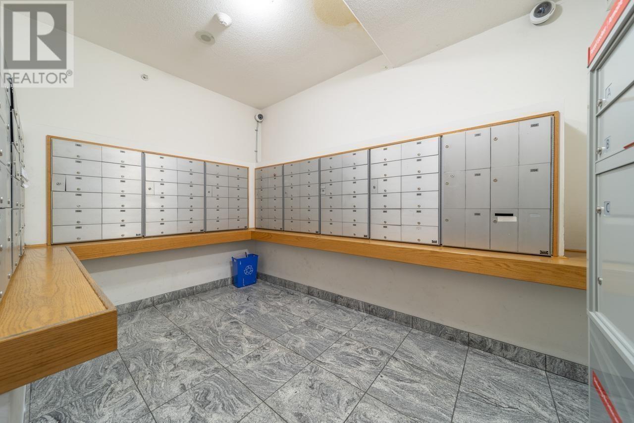 302 6611 Cooney Road, Richmond, British Columbia  V6Y 4C5 - Photo 13 - R2927968