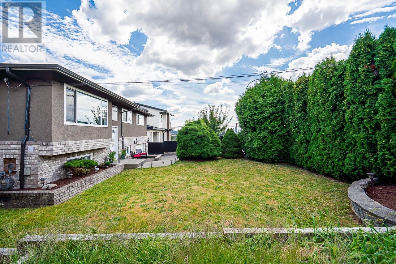 207 Mundy Street, Coquitlam, British Columbia  V3K 5M1 - Photo 31 - R2927797