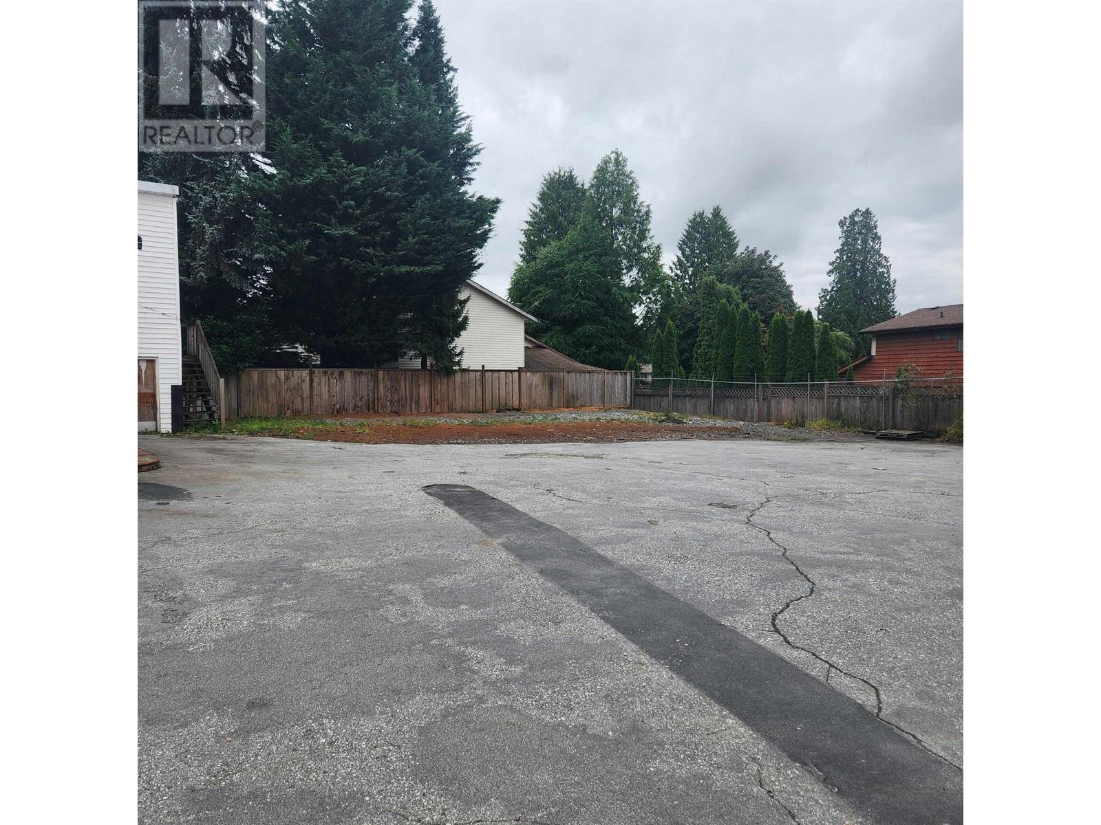 21254 Lougheed Highway, Maple Ridge, British Columbia V2X 2R5 - Photo 6 - C8063108