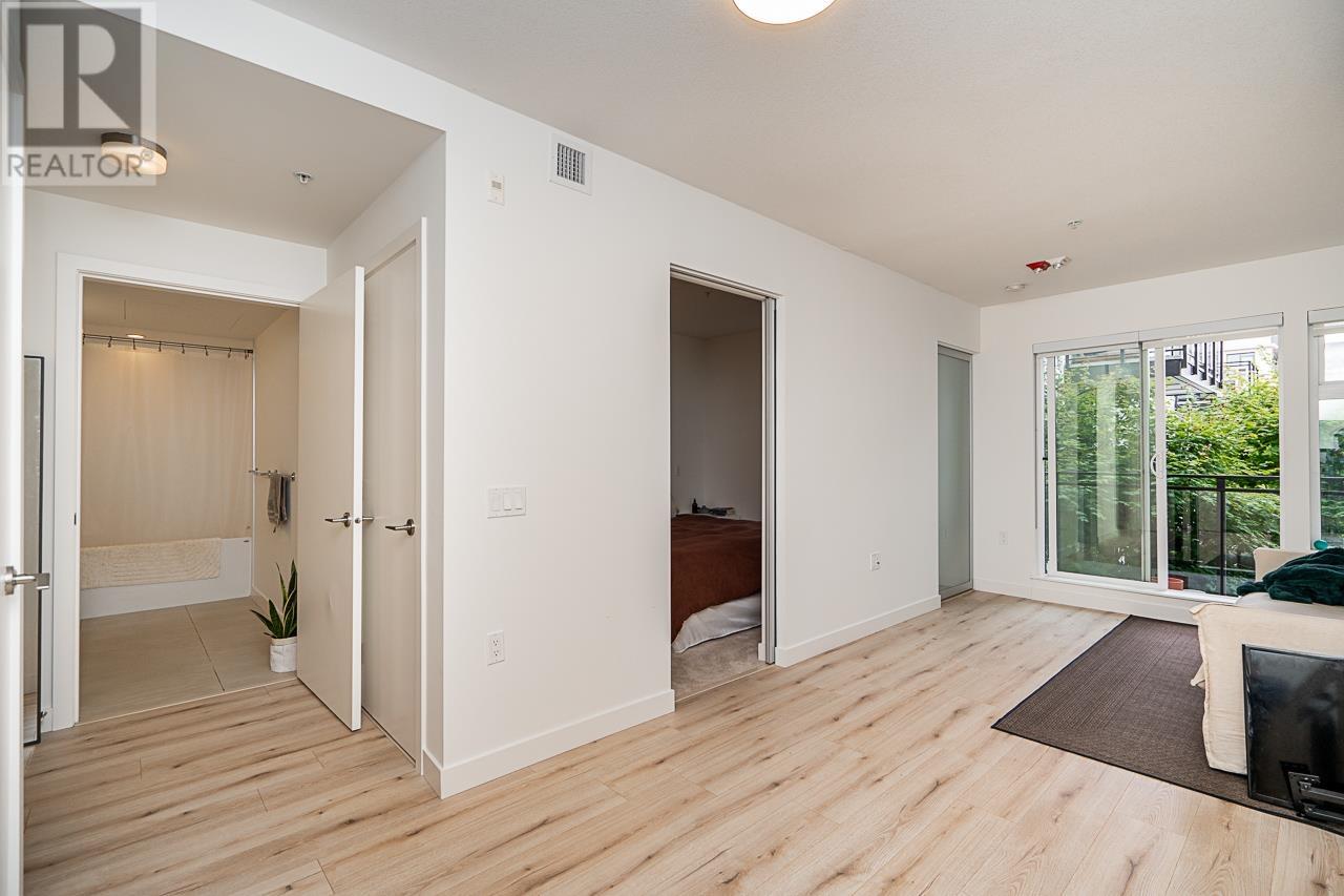 315 111 E 3rd Street, North Vancouver, British Columbia  V7L 0C6 - Photo 13 - R2927565