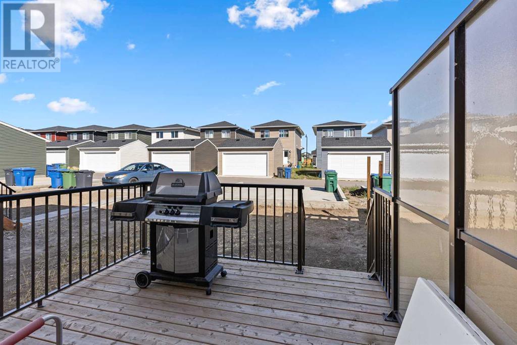 300 Dawson Drive, Chestermere, Alberta  T1X 2R3 - Photo 13 - A2162357