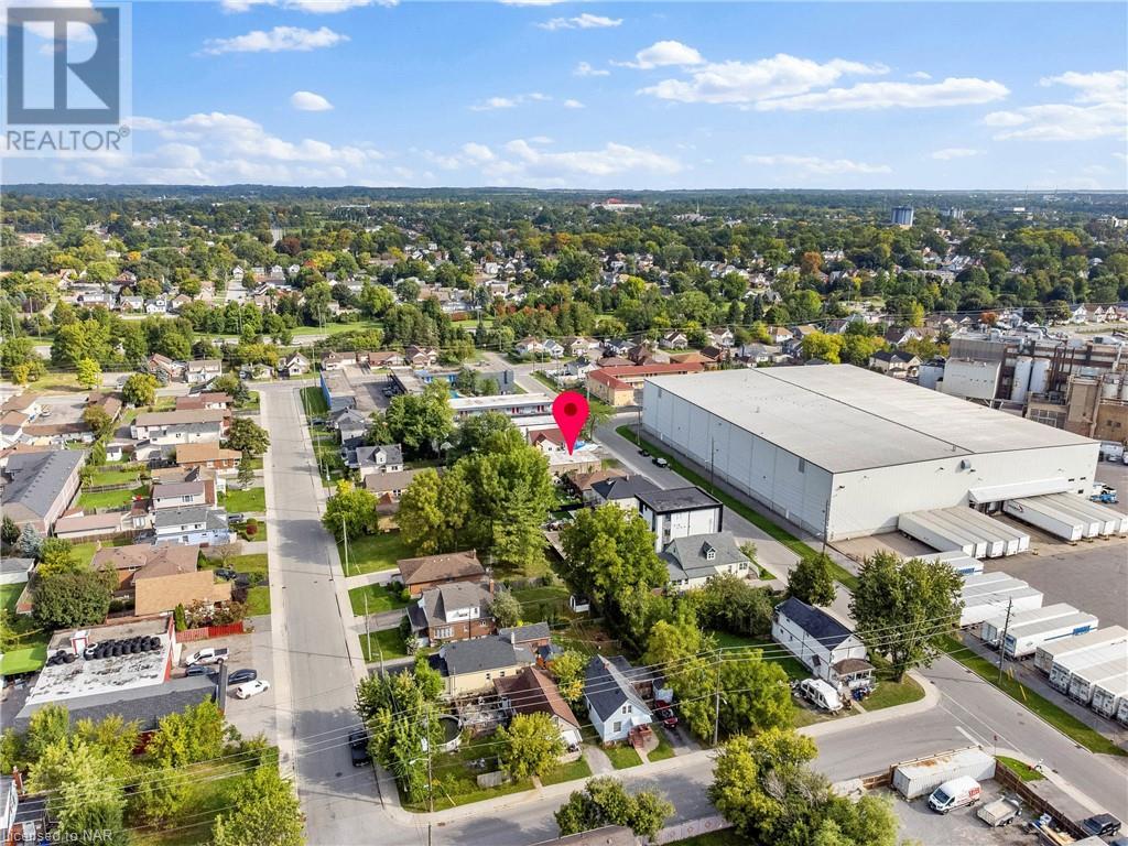 5535 Slater AvenueNiagara Falls (214 - Clifton Hill), Ontario  L2G 3S7 - Photo 14 - X9413904