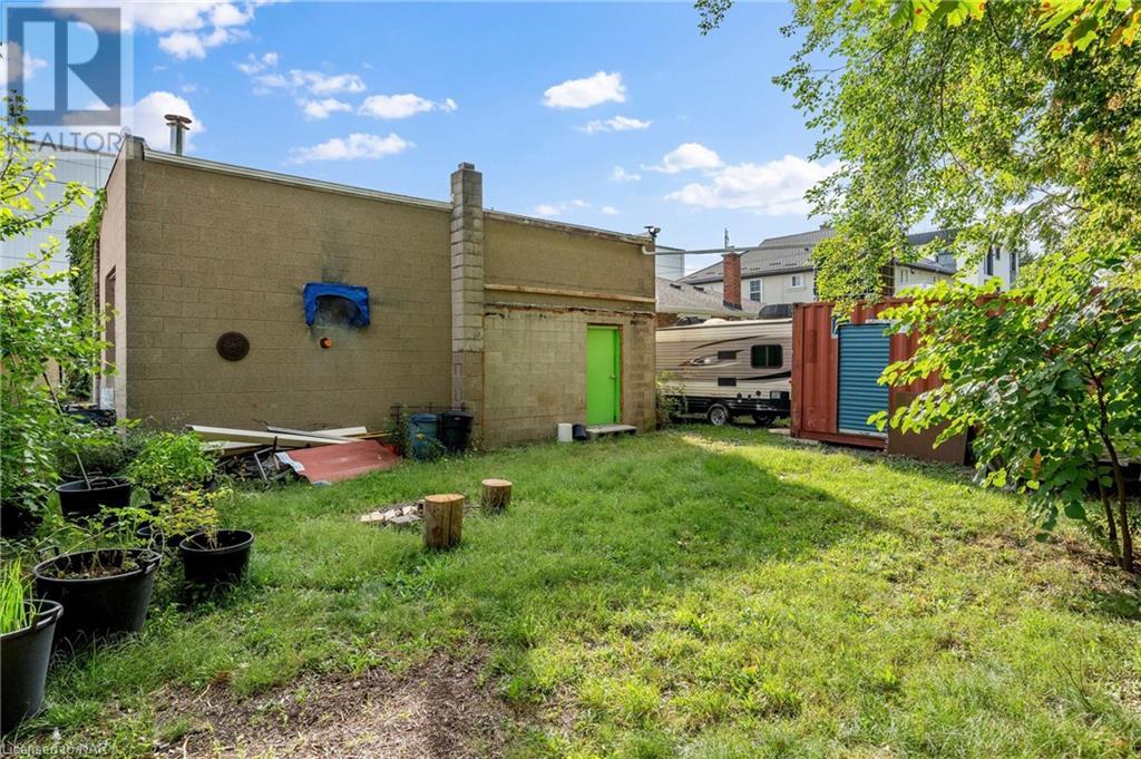 5535 Slater AvenueNiagara Falls (214 - Clifton Hill), Ontario  L2G 3S7 - Photo 6 - X9413904