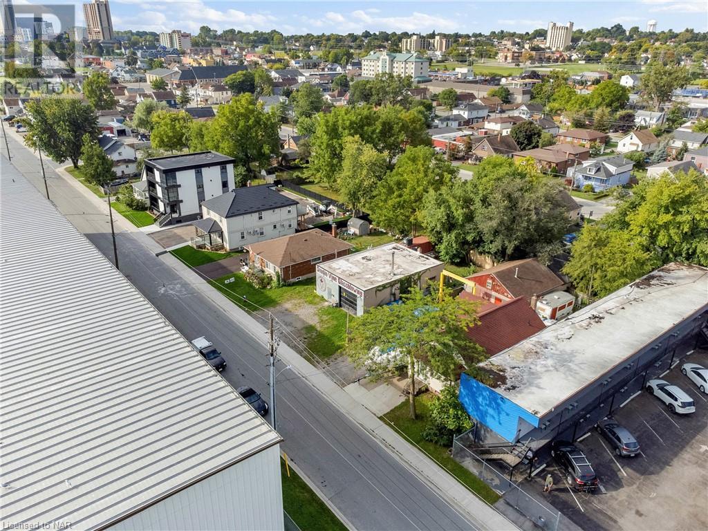 5535 Slater AvenueNiagara Falls (214 - Clifton Hill), Ontario  L2G 3S7 - Photo 8 - X9413904