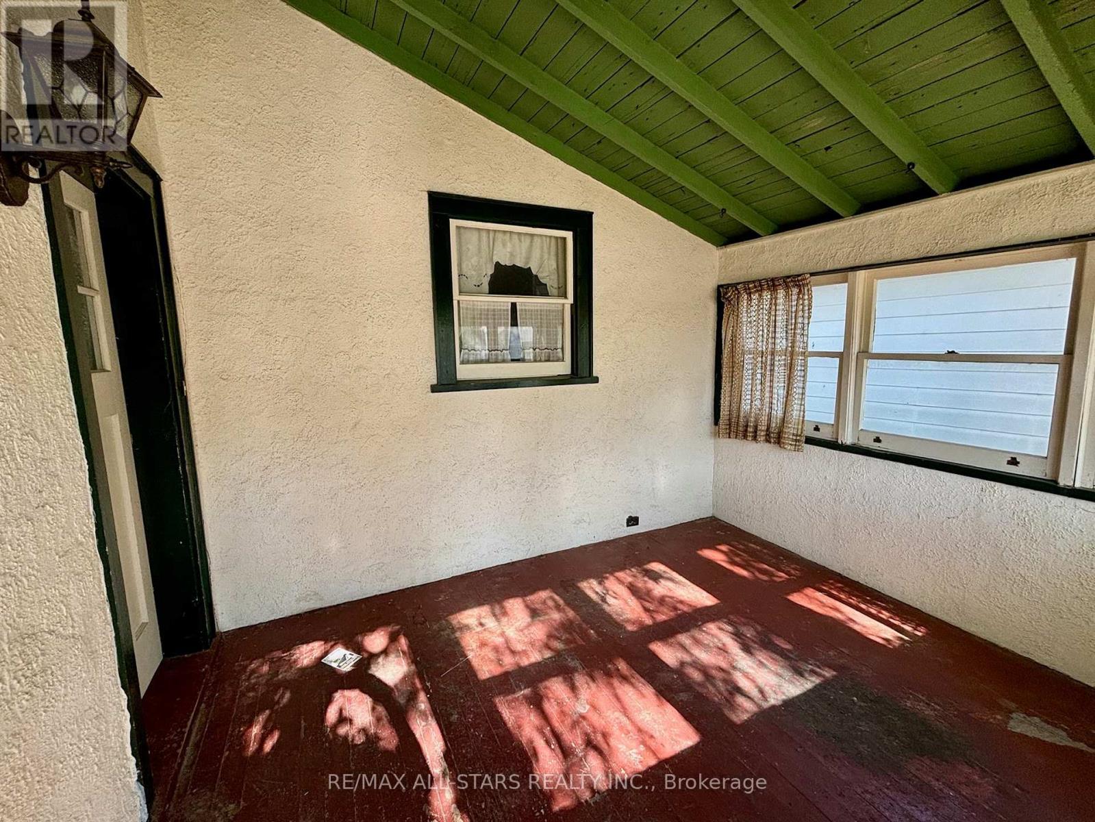 Property at 26 MARKET STREET image 3