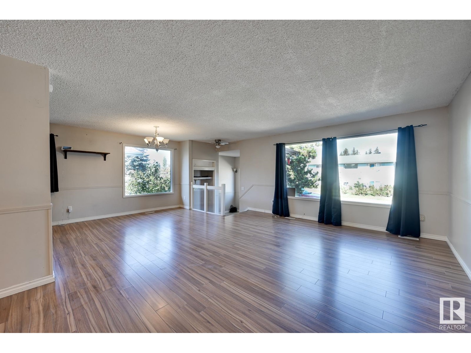 1211 52 St Nw, Edmonton, Alberta  T6L 1Z4 - Photo 6 - E4407239