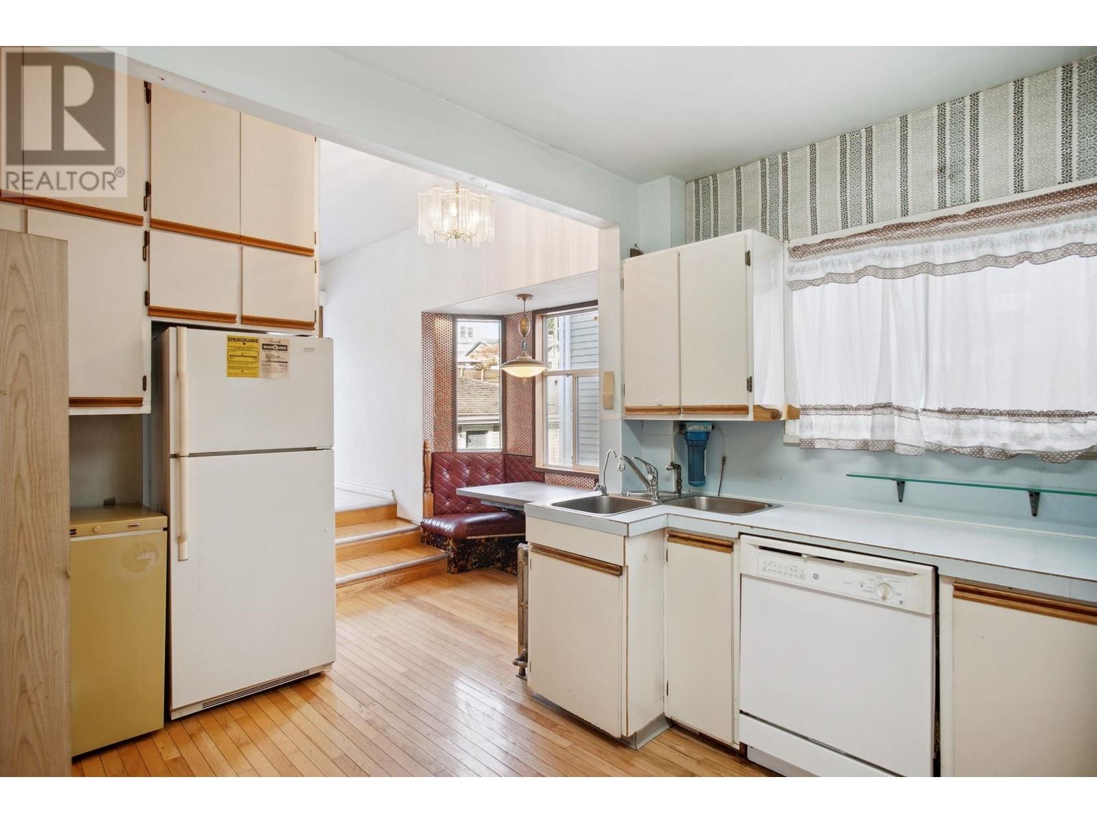 45 W 15th Avenue, Vancouver, British Columbia V5Y 1X7 - Photo 11 - R2927898