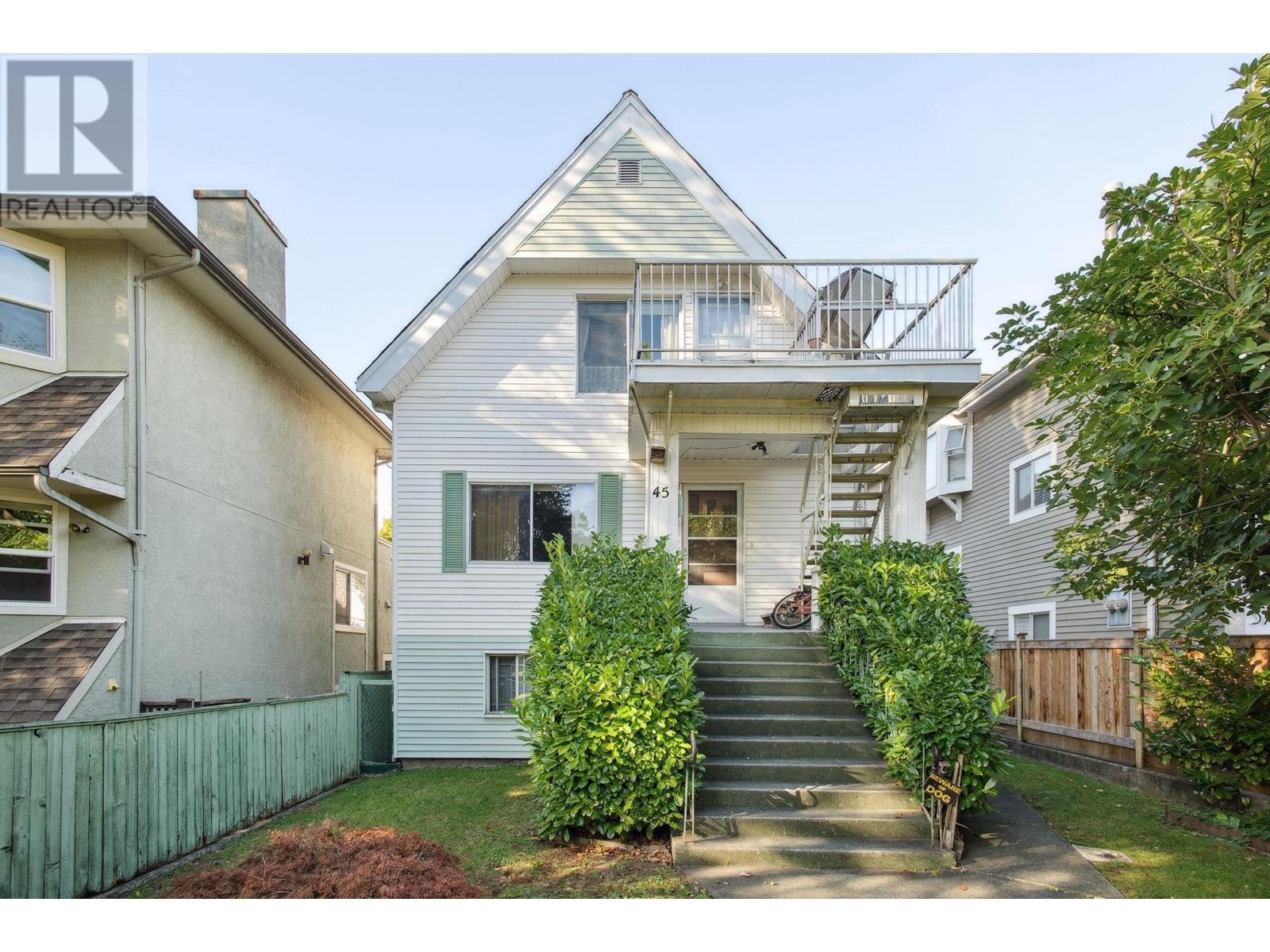45 W 15th Avenue, Vancouver, British Columbia V5Y 1X7 - Photo 1 - R2927898