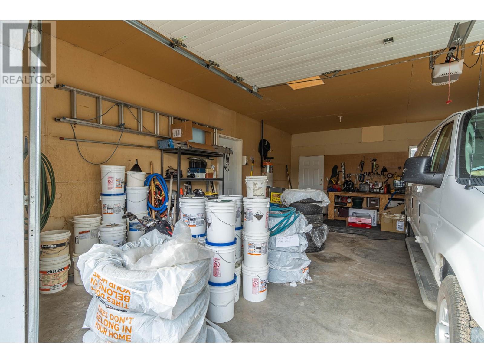 1955 Parkcrest Ave, Kamloops, British Columbia   - Photo 7 - 181046