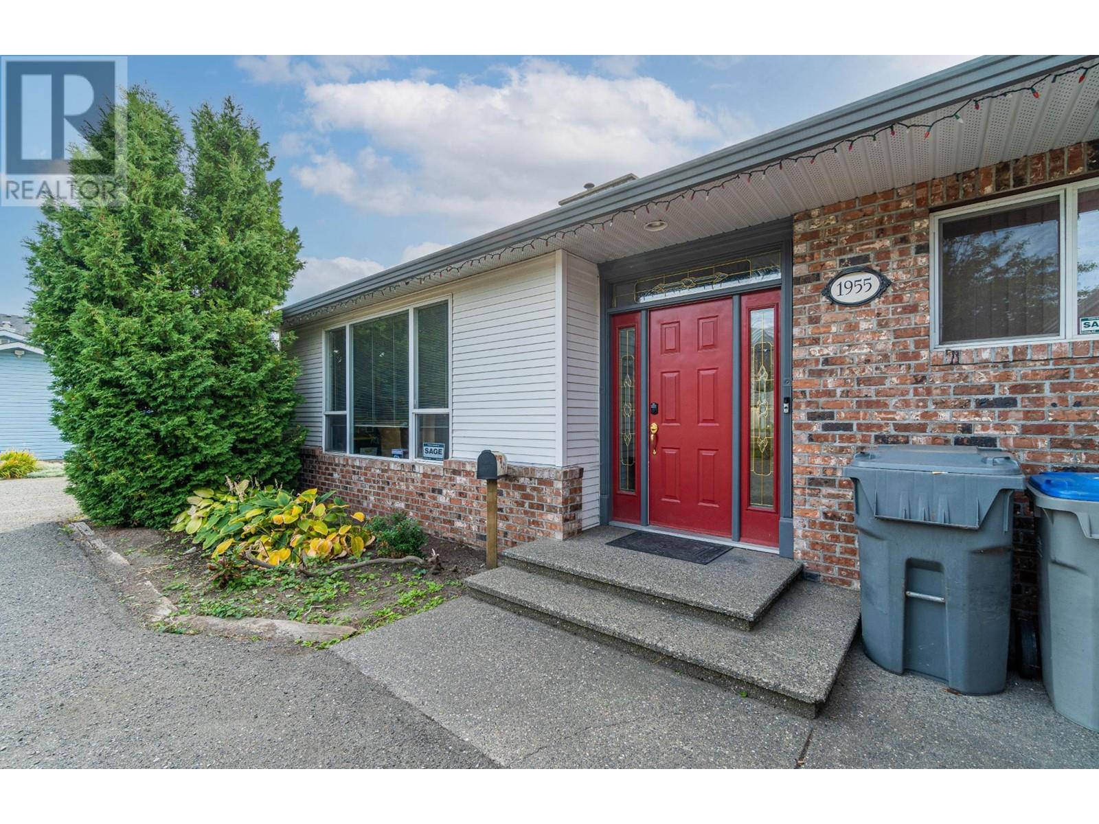 1955 Parkcrest Ave, Kamloops, British Columbia   - Photo 8 - 181046