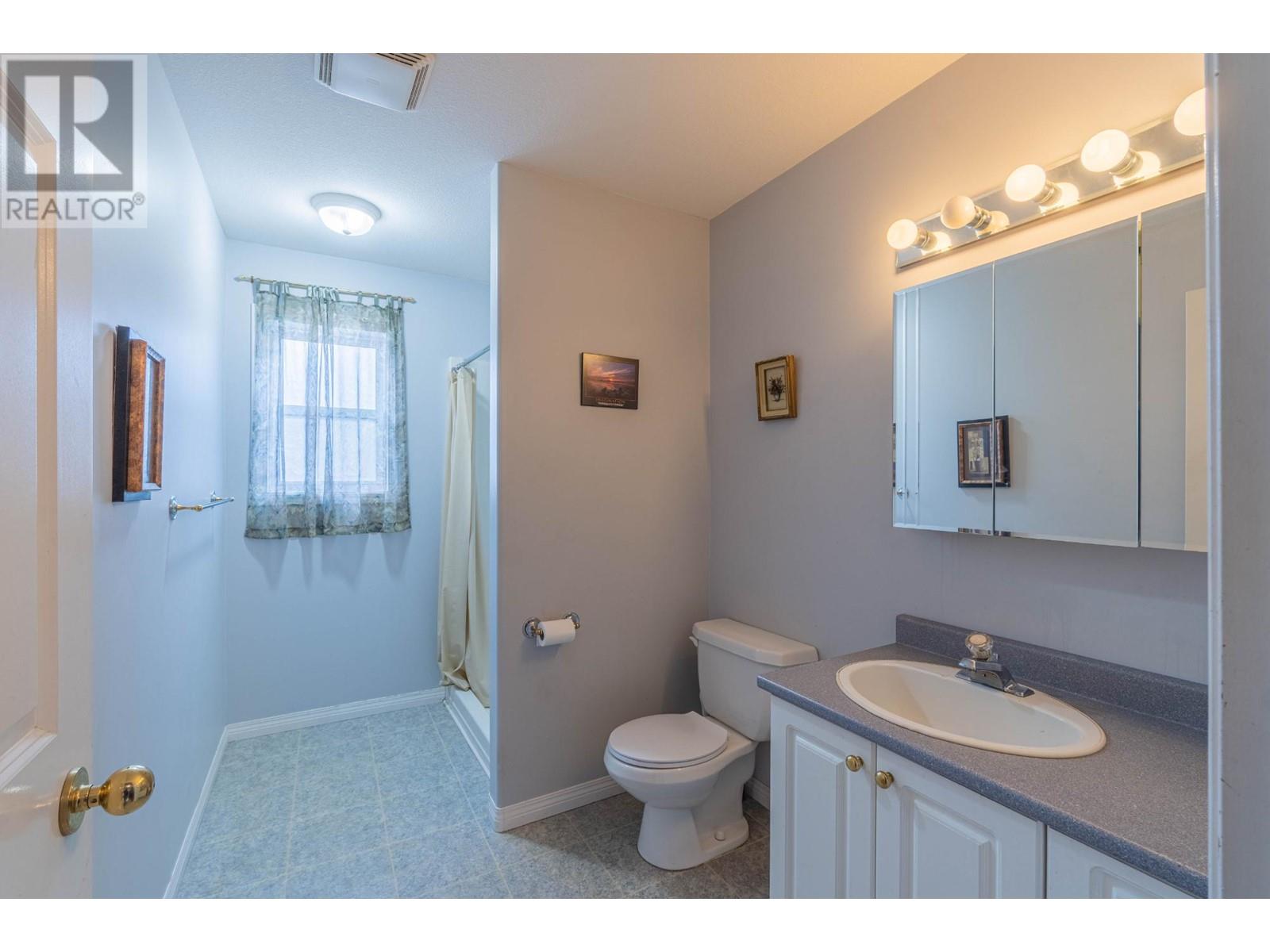 1955 Parkcrest Ave, Kamloops, British Columbia   - Photo 23 - 181046