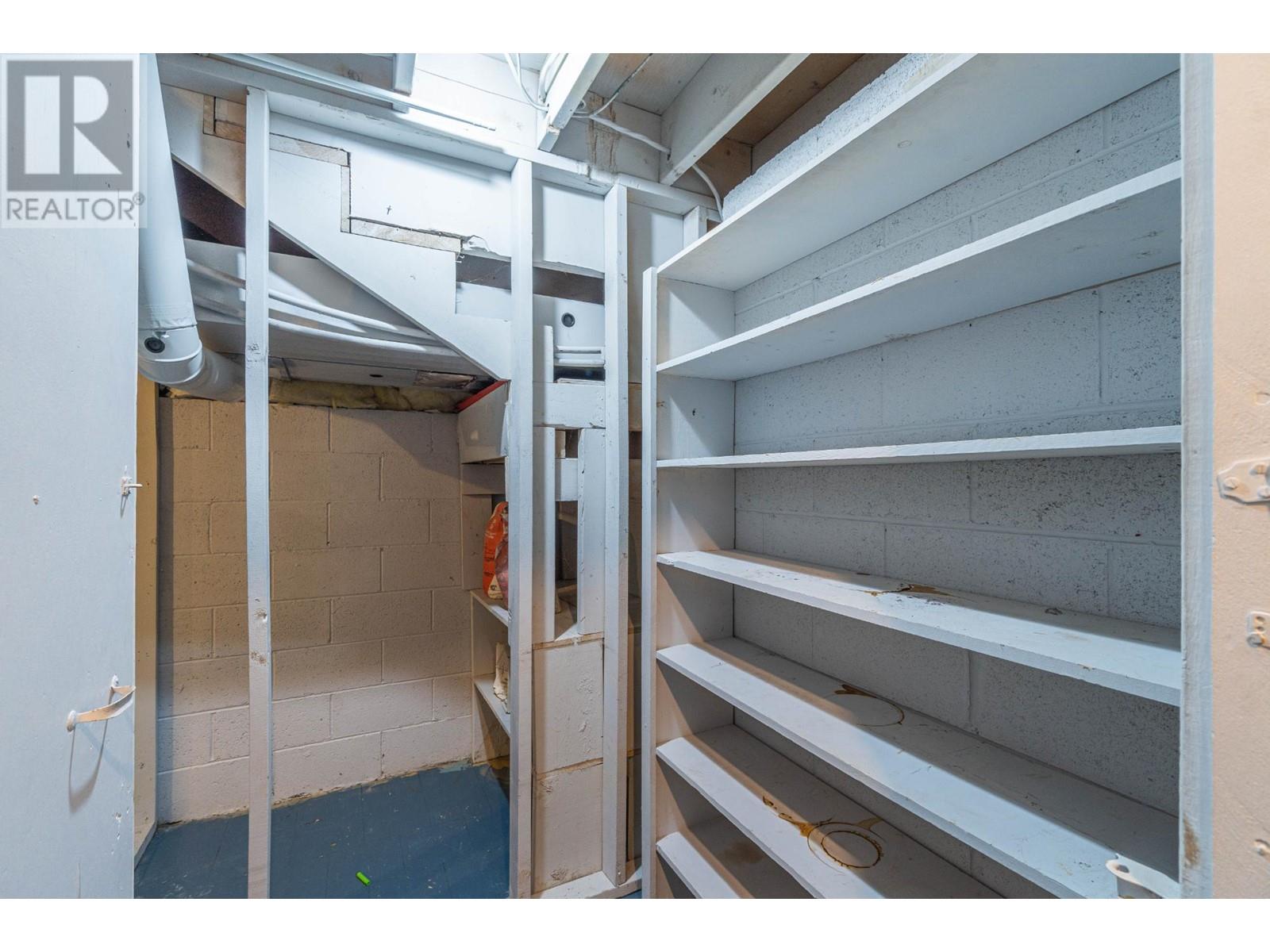 1955 Parkcrest Ave, Kamloops, British Columbia   - Photo 39 - 181046