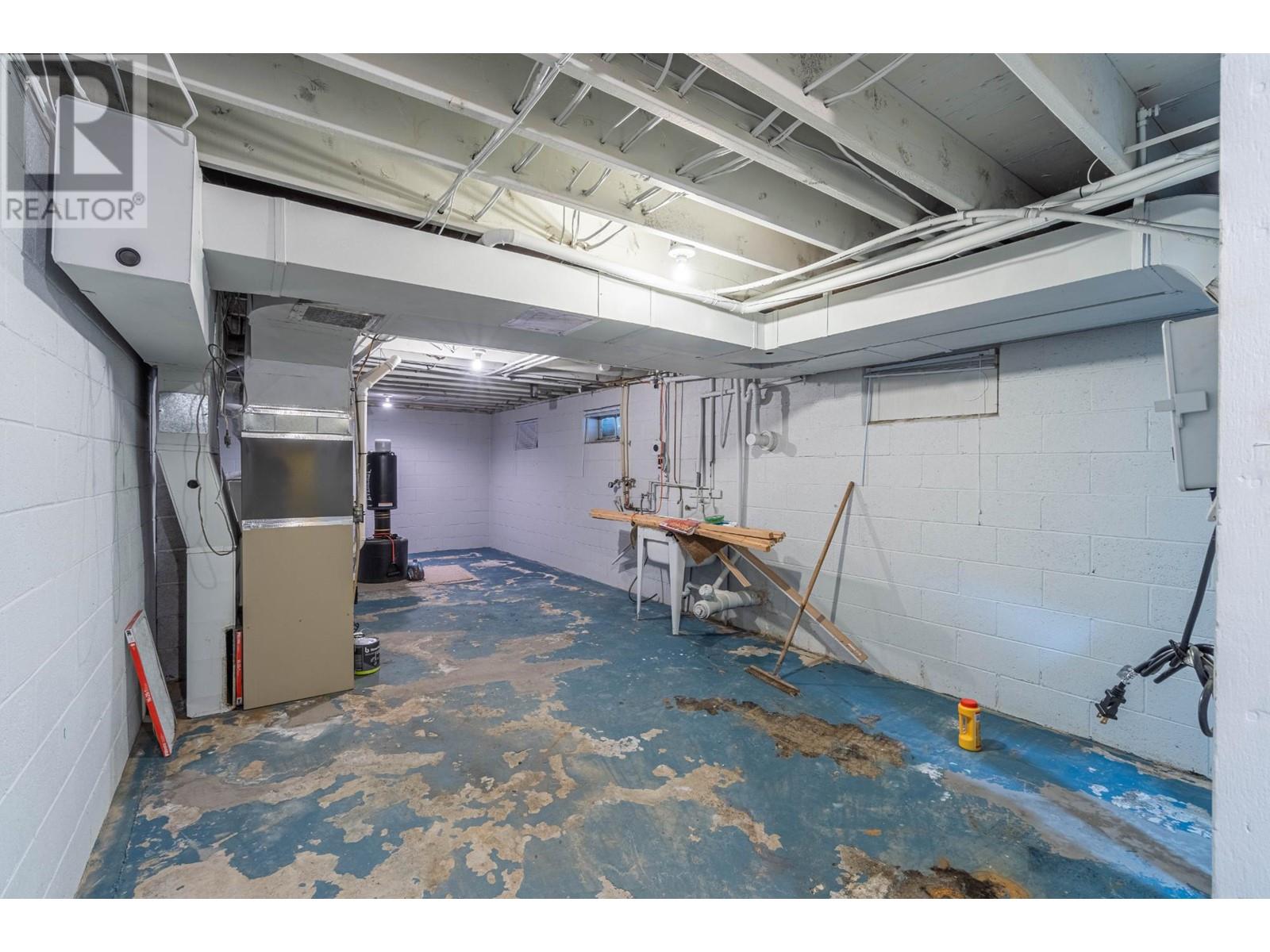 1955 Parkcrest Ave, Kamloops, British Columbia   - Photo 36 - 181046