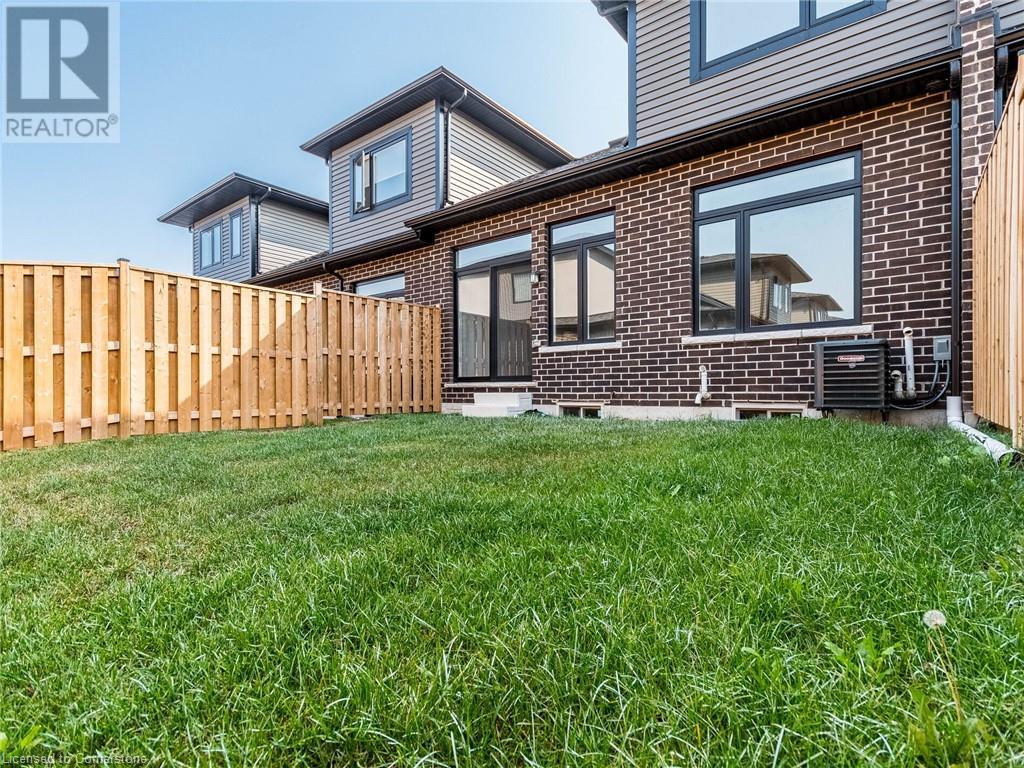 23 Sentinel Lane, Hamilton, Ontario L9C 0G1 - Photo 37 - 40650235