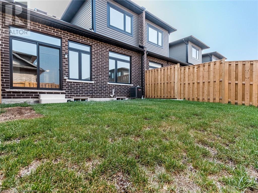 23 Sentinel Lane, Hamilton, Ontario L9C 0G1 - Photo 38 - 40650235