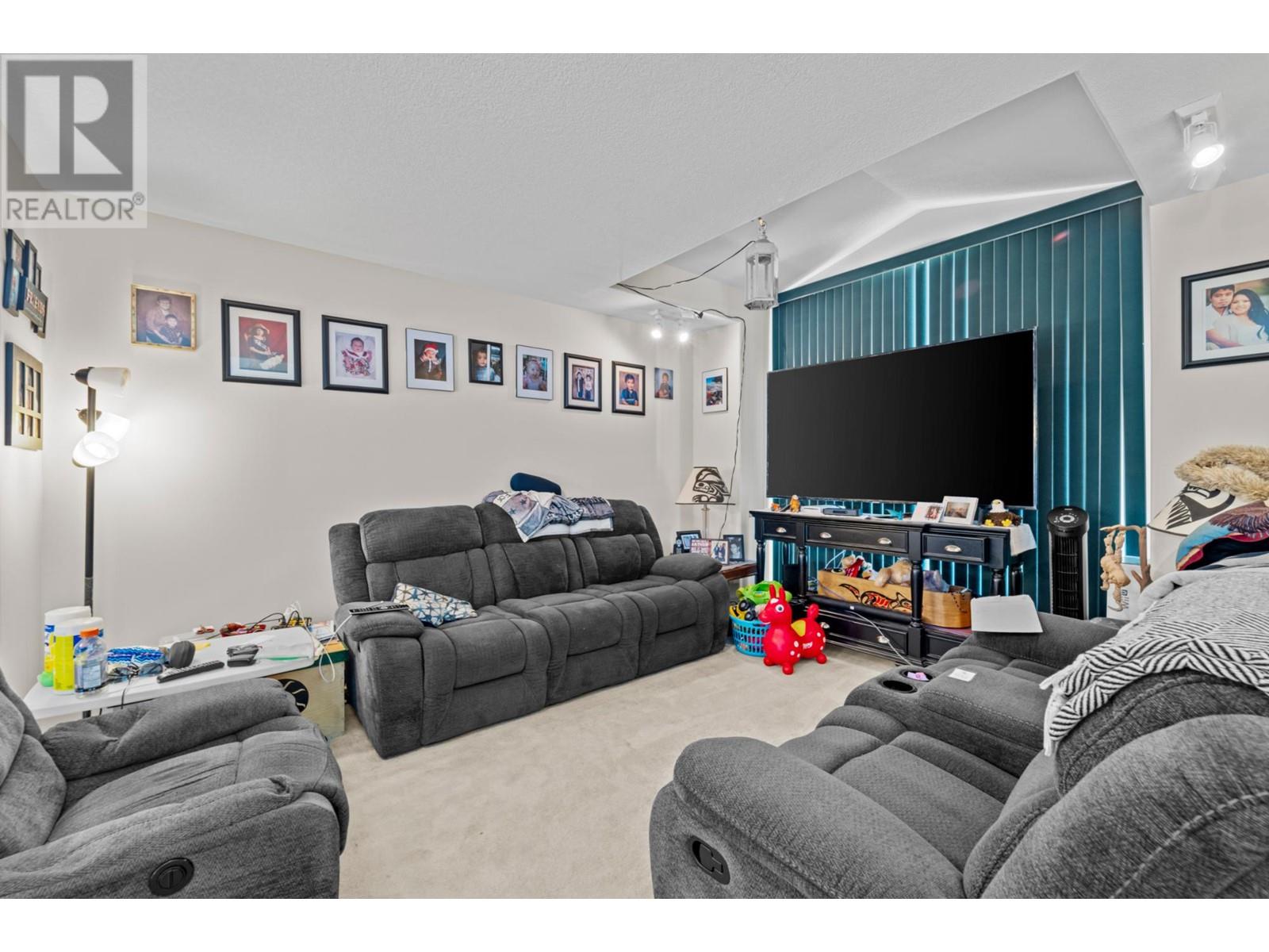 894 Invermere Crt, Kamloops, British Columbia   - Photo 6 - 181050