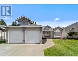 894 INVERMERE CRT, kamloops, British Columbia