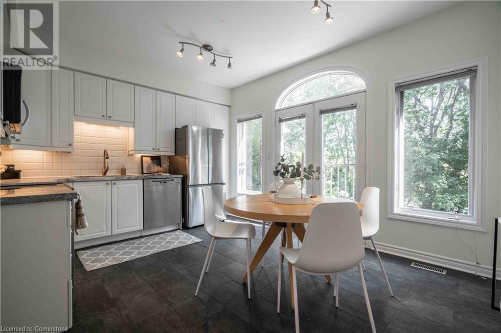 5i Brussels Street, Toronto, Ontario M8Y 1H2 - Photo 9 - 40650904