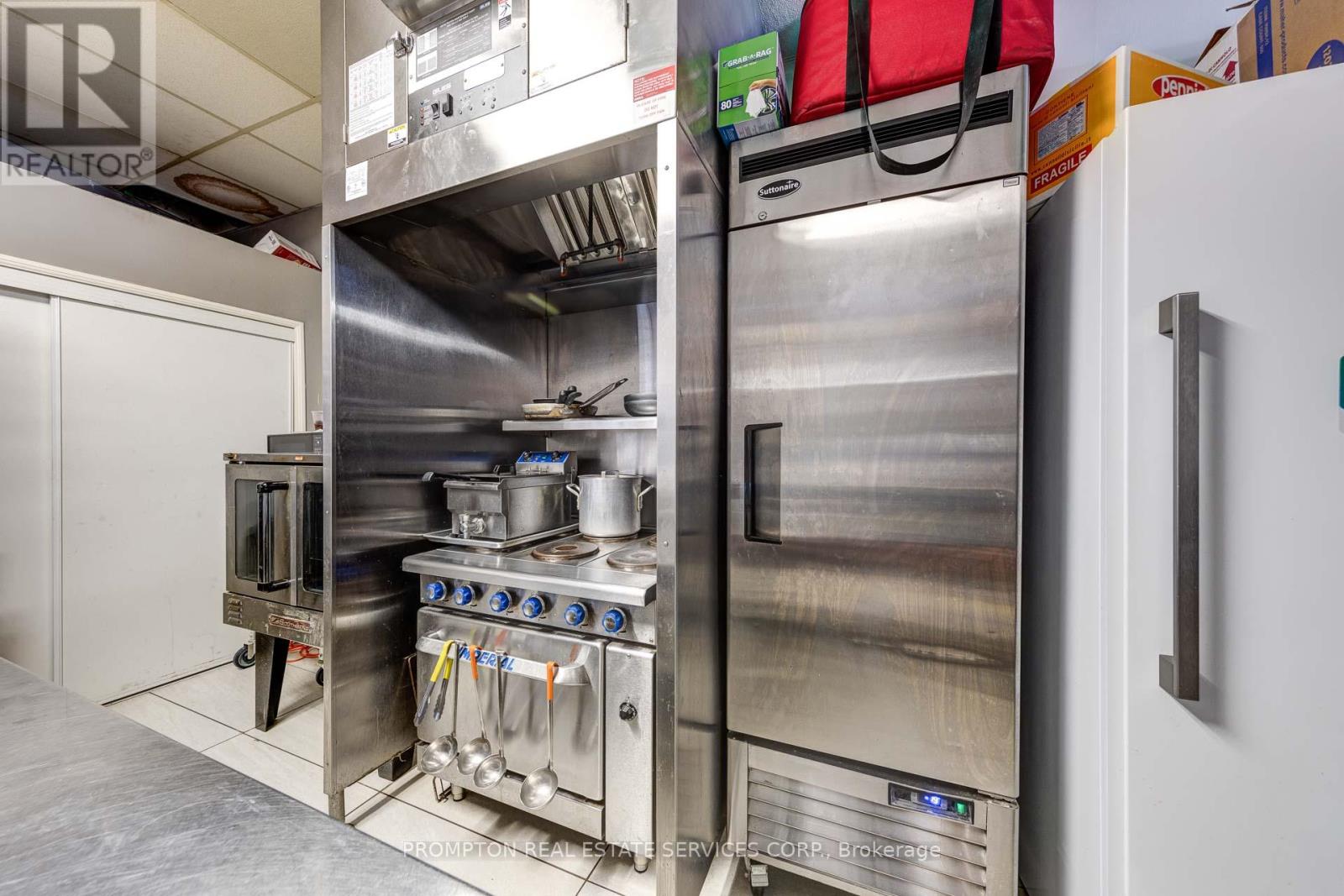 Unit #8 - 245 Eglington Avenue E, Toronto, Ontario  M4P 3B7 - Photo 26 - C9361497