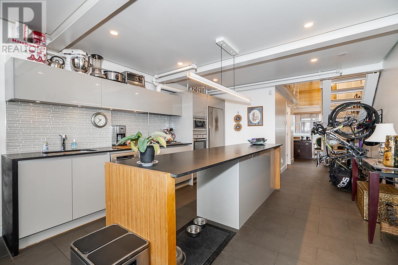 1529 W 6th Avenue, Vancouver, British Columbia  V6J 1R1 - Photo 15 - R2928212