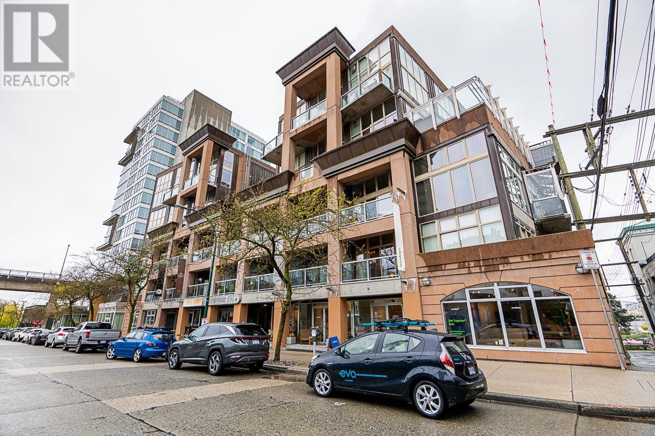 1529 W 6th Avenue, Vancouver, British Columbia  V6J 1R1 - Photo 2 - R2928212