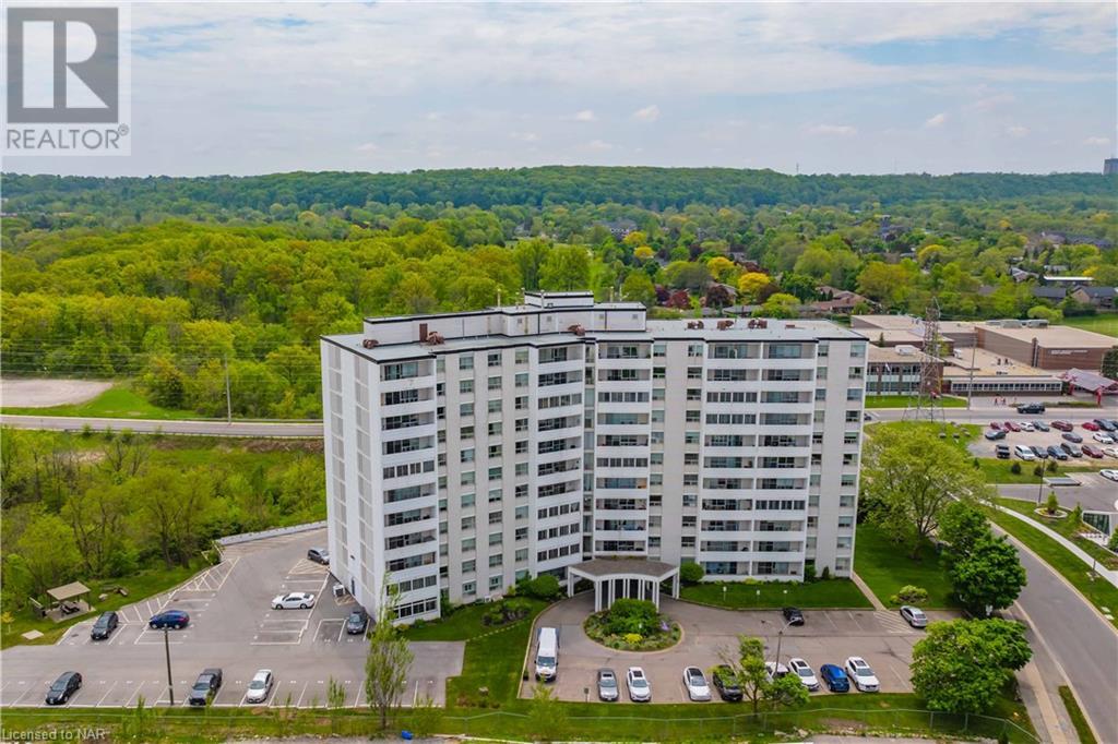 35 TOWERING HEIGHTS Boulevard Unit# 804, st. catharines, Ontario