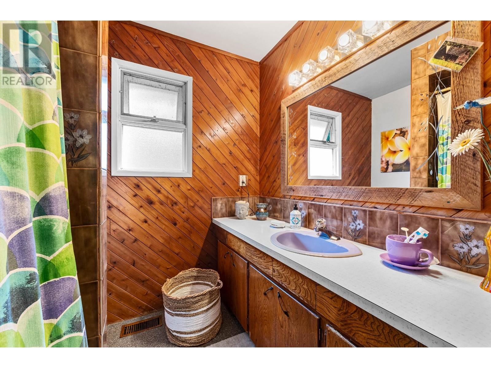 365 Pemberton Terrace, Kamloops, British Columbia  V2C 1T2 - Photo 14 - 181054