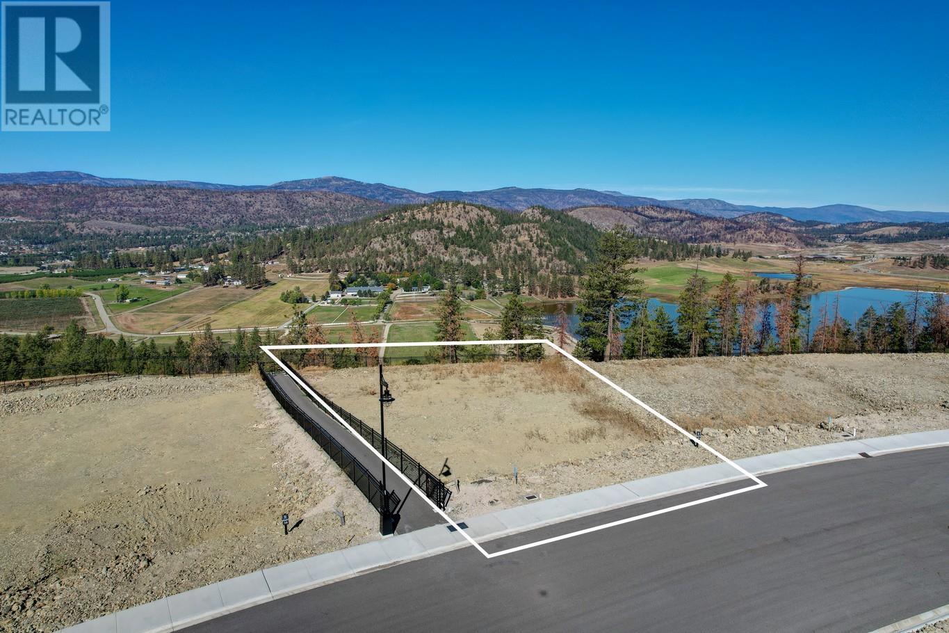 Property at 702 Kingswood Terrace Lot# 39 image 2