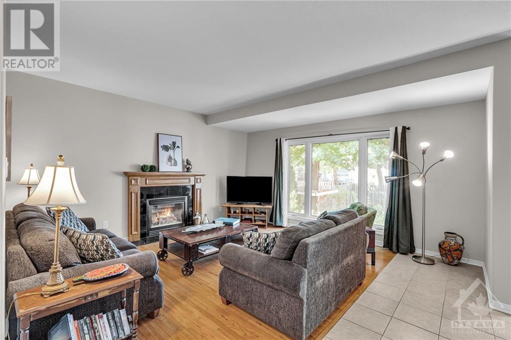 5 PEPPERIDGE WAY Kanata