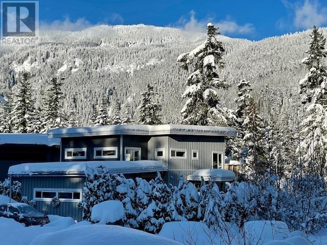 1087 Madeley Place, Whistler, British Columbia  V8E 0K5 - Photo 38 - R2899908