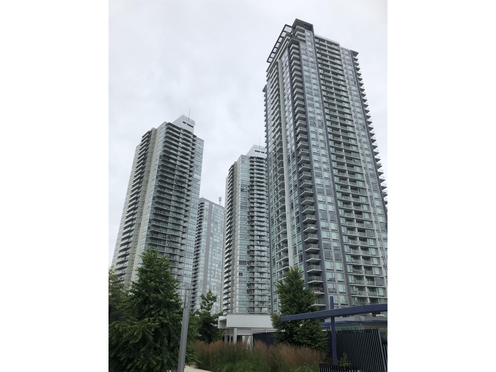 4110 13750 100 Avenue, Surrey, British Columbia  V3T 0L3 - Photo 3 - R2928316