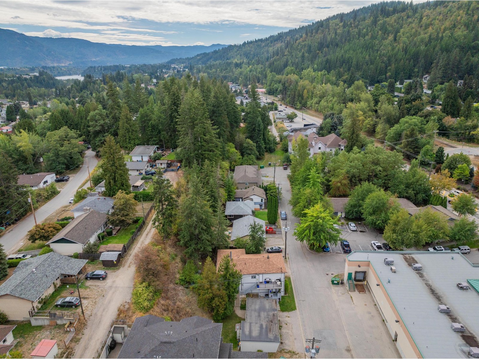 643 11th Avenue, Castlegar, British Columbia  V1N 1J7 - Photo 65 - 2479623