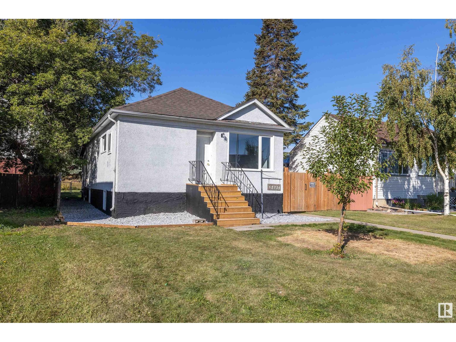 12726 130 St Nw, Edmonton, Alberta  T5L 1L2 - Photo 1 - E4407405