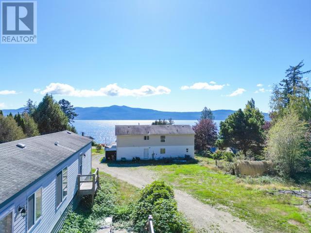 8856 Stark Road, Powell River, British Columbia    - Photo 20 - 18397