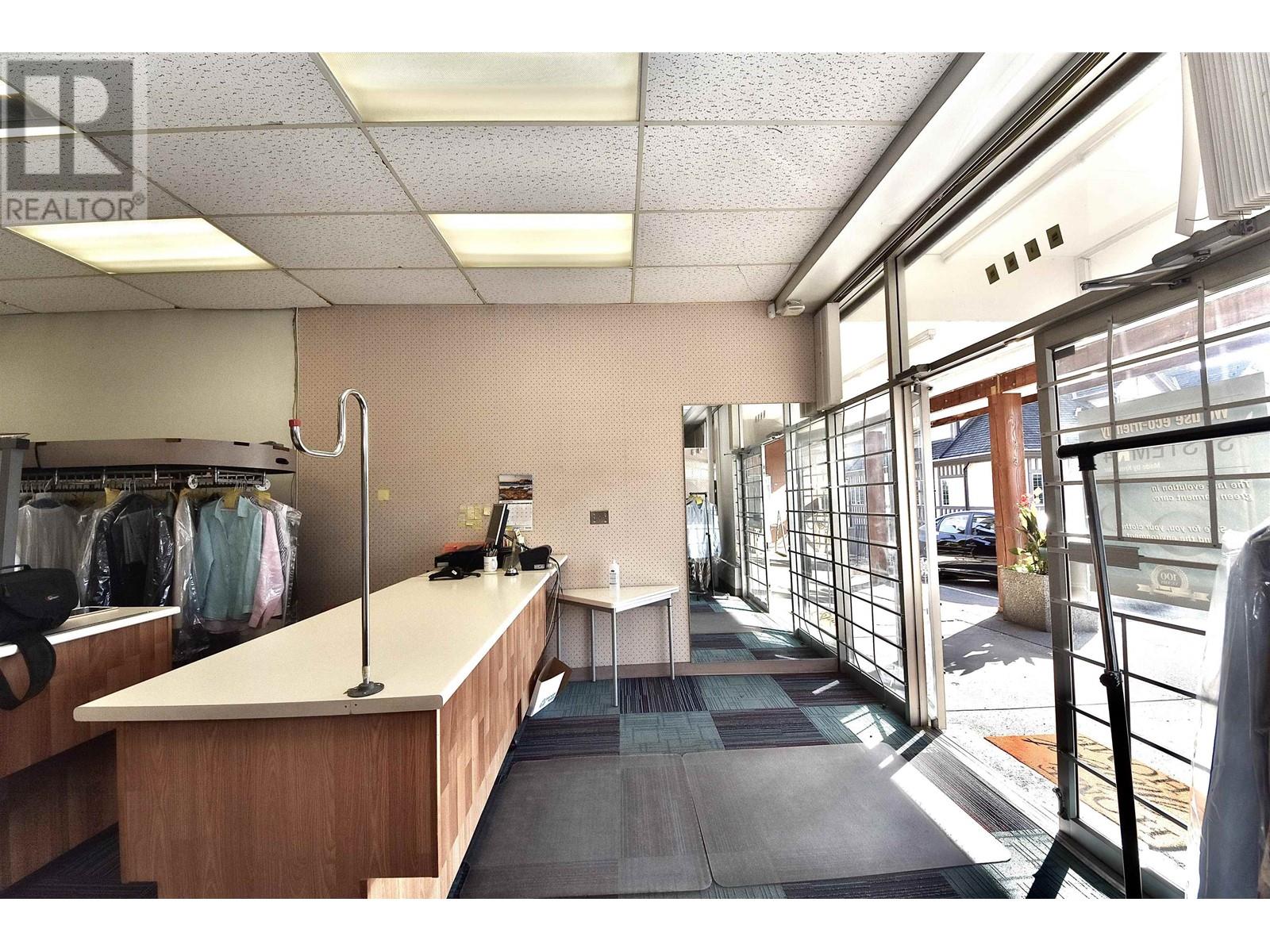Property at 3016 LONSDALE AVENUE image 5