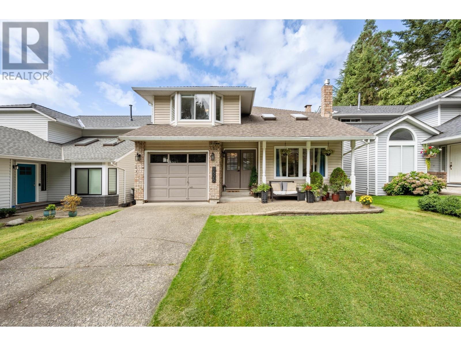 1525 LIGHTHALL COURT, North Vancouver, British Columbia