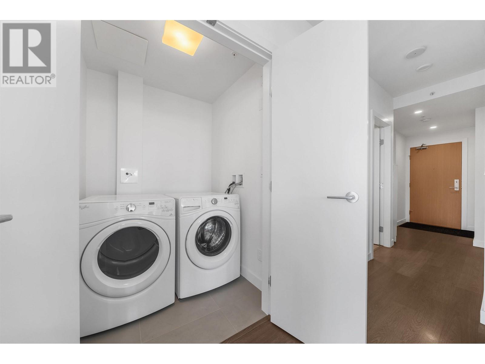 Listing Picture 15 of 24 : 2505 6098 STATION STREET, Burnaby / 本拿比 - 魯藝地產 Yvonne Lu Group - MLS Medallion Club Member