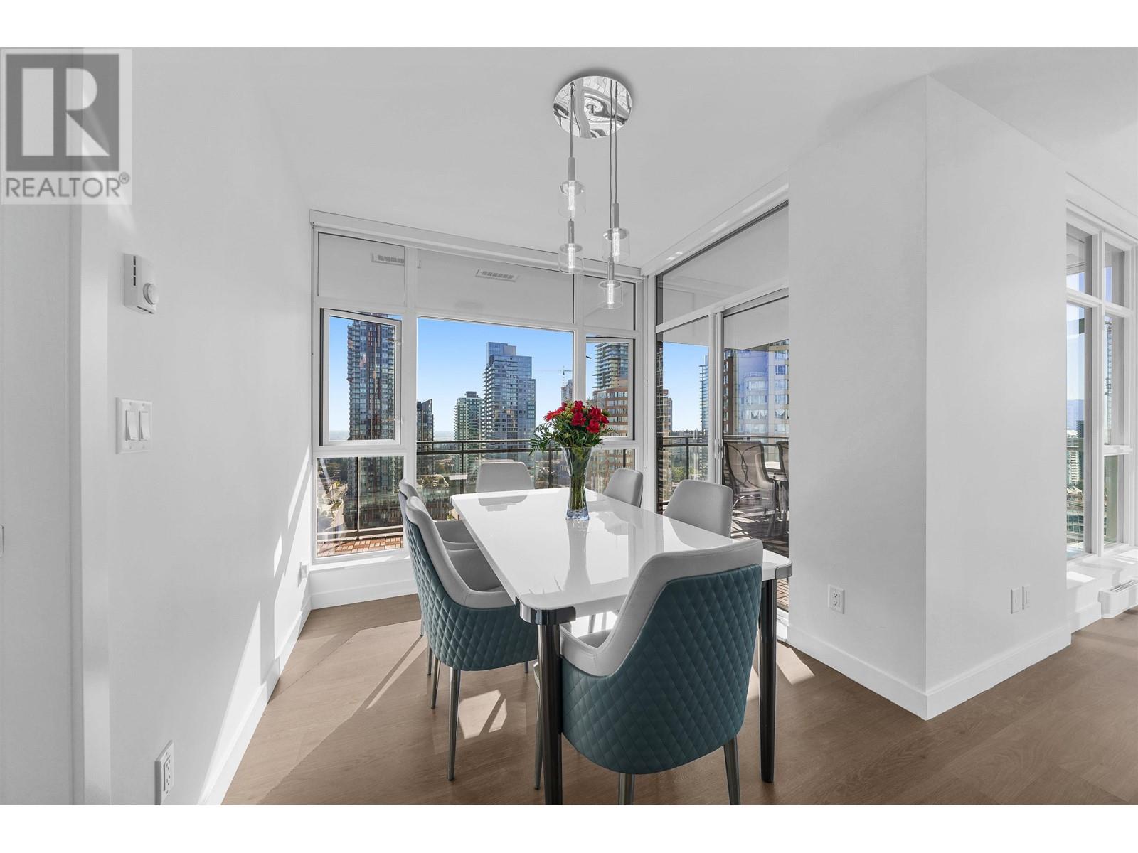 Listing Picture 4 of 24 : 2505 6098 STATION STREET, Burnaby / 本拿比 - 魯藝地產 Yvonne Lu Group - MLS Medallion Club Member