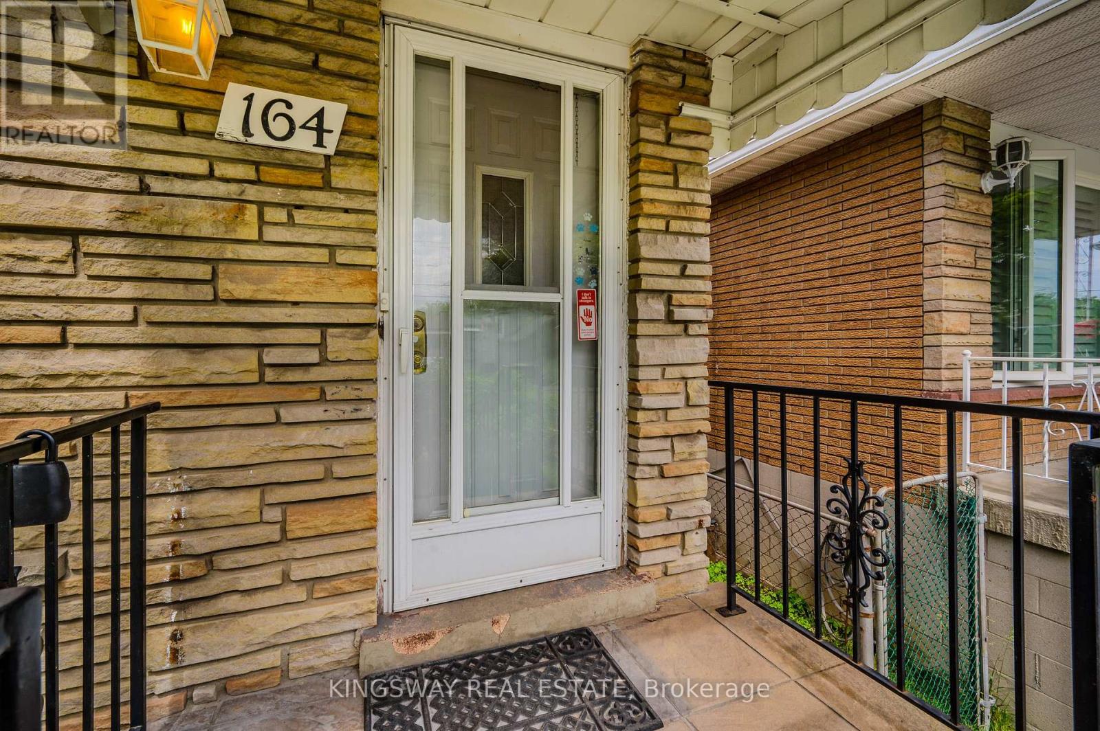 164 East 23rd Street, Hamilton, Ontario  L8V 2X1 - Photo 5 - X9362114